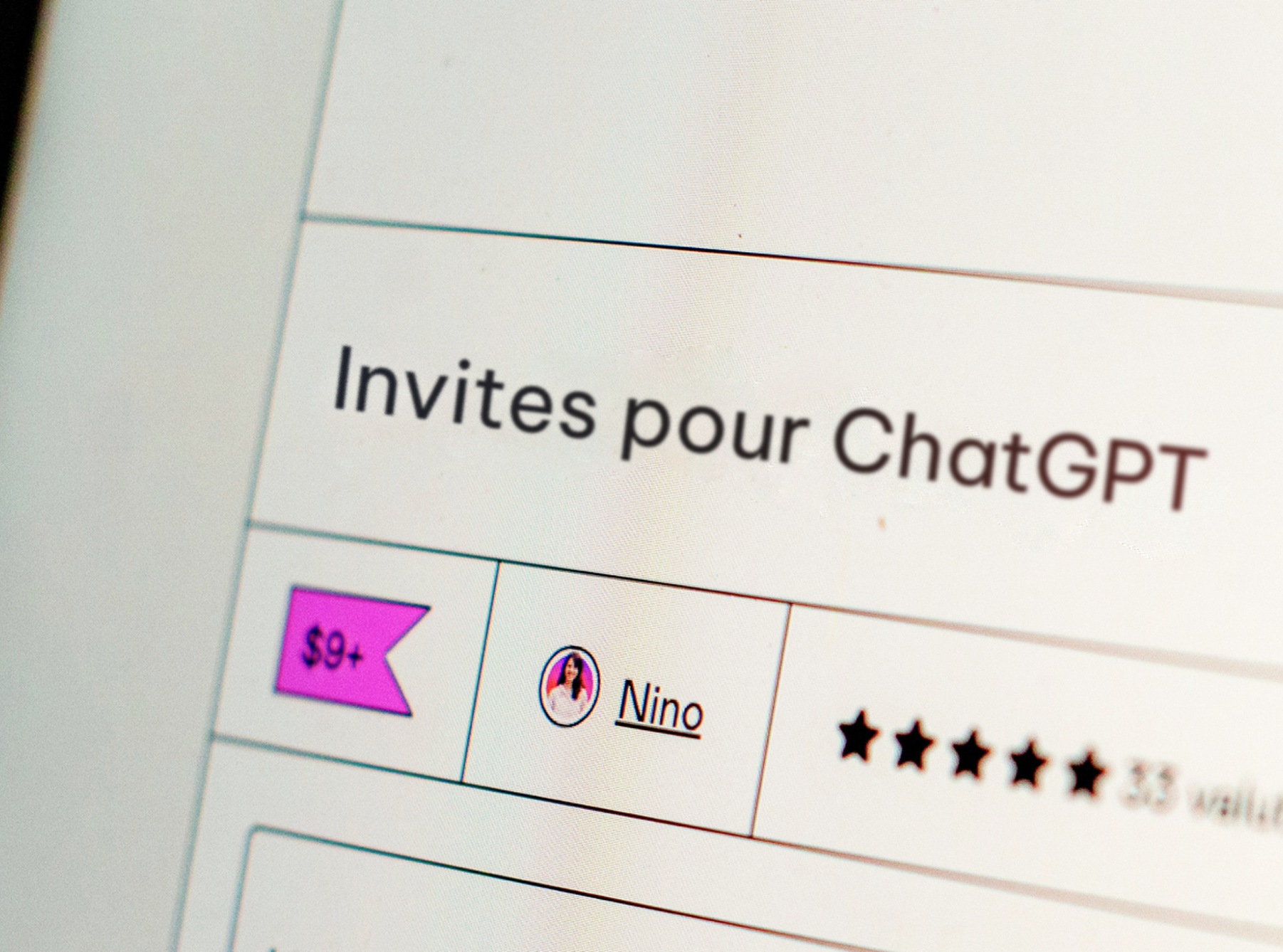 screen with chatgpt prompts